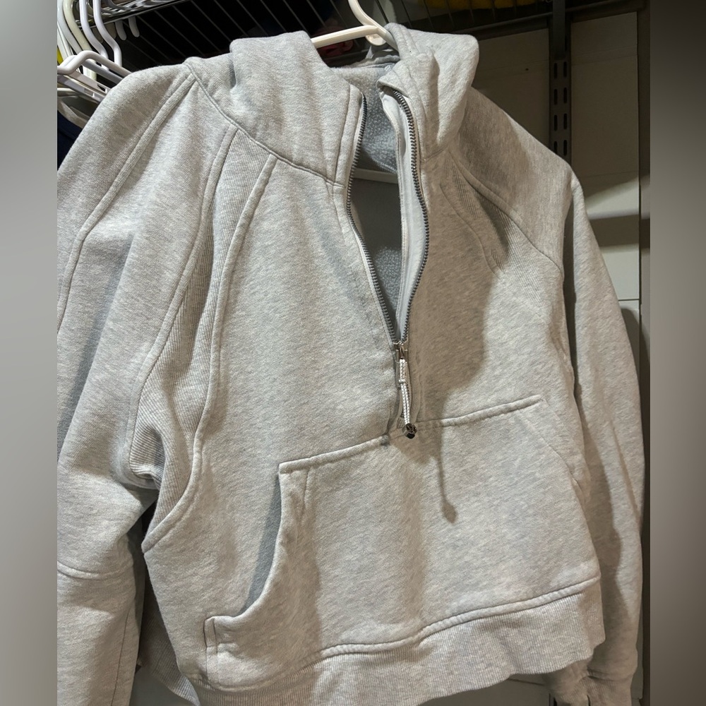Lululemon Scuba Half Zip M/L